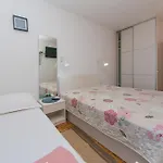 公寓 By The Sea Brist, Makarska - 15714 波达卡