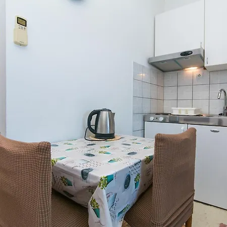 Apartman By The Sea Brist, Makarska - 15714 *
